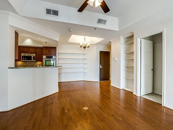 5th image of 5909 Luther Ln APT 1000