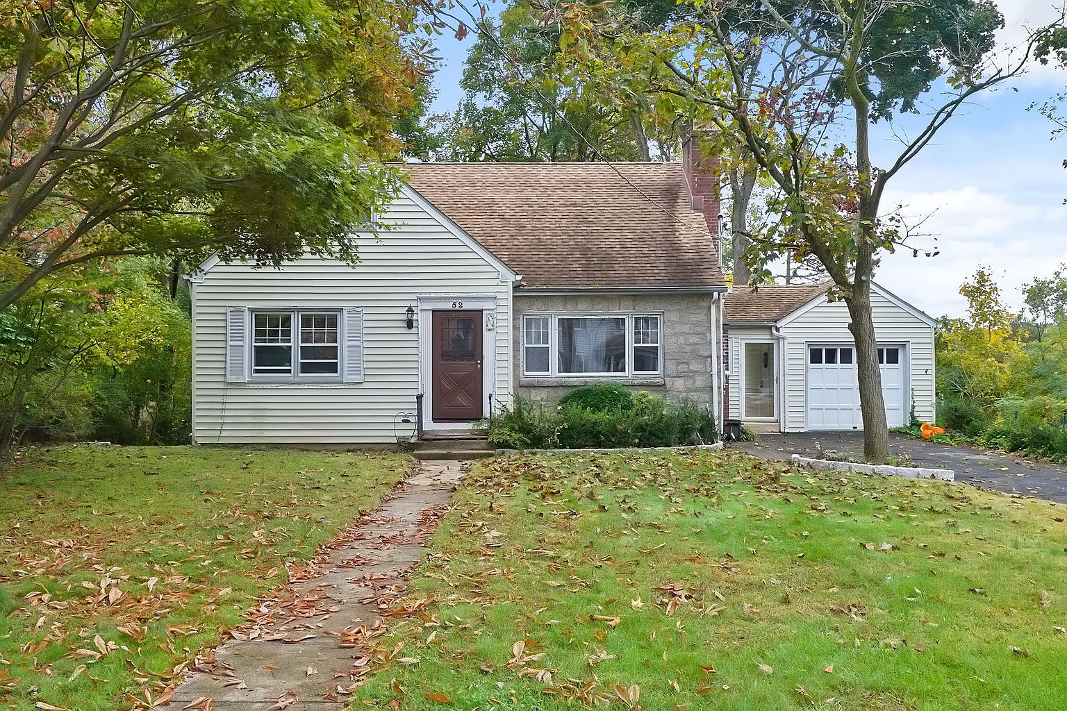 52 Shady Ln photo 1