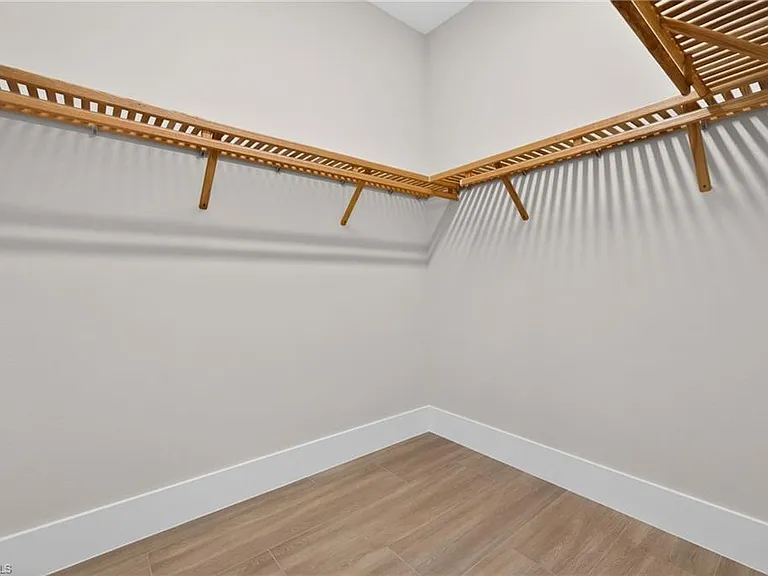 9712 Moonflower Ln — Photo 24