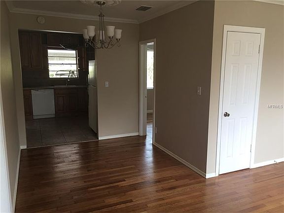 4th image of 2509 Betty St