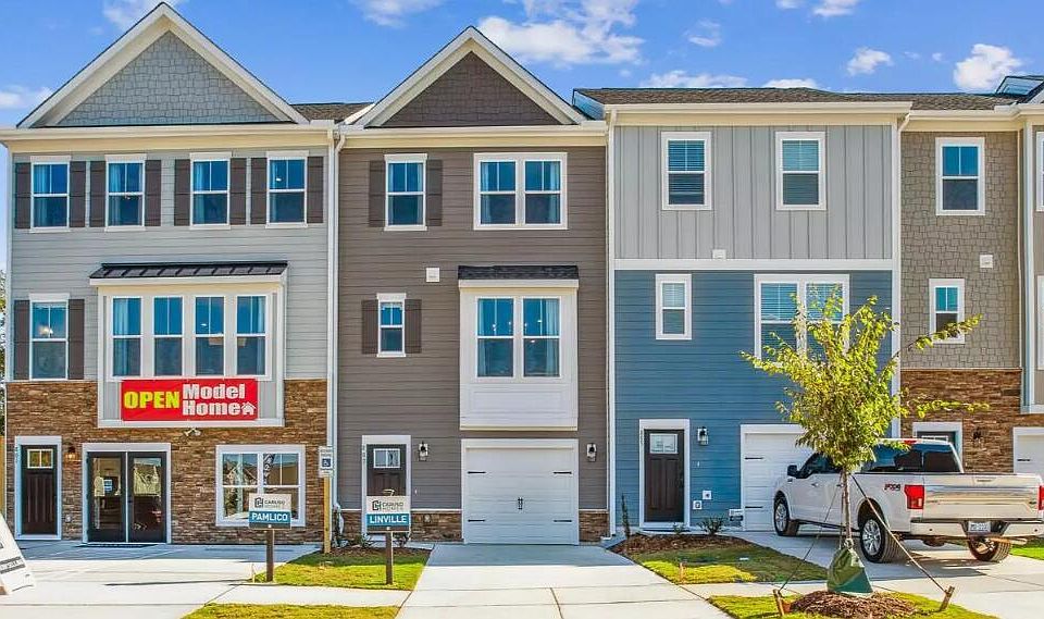 2nd image of 841 Parc Townes Dr #13