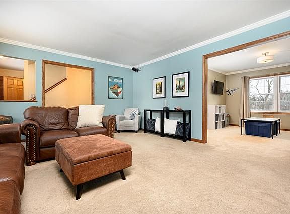 4th image of 8306 Mending Wall Dr