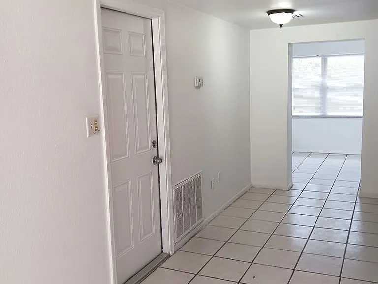 21377 Campbell Dr — Photo 7