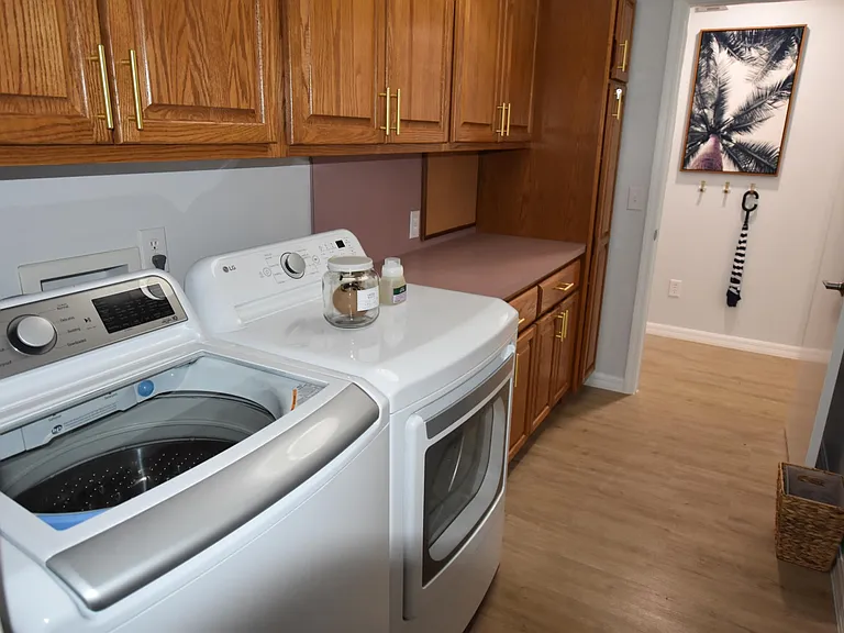 202 Juarez Way — Photo 22