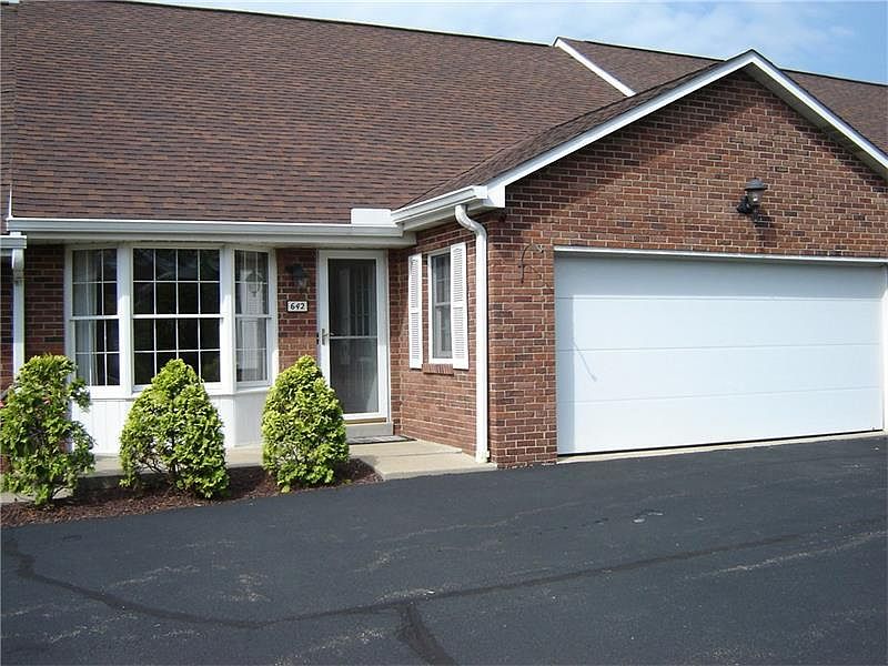 1st image of 640 Frank Dr