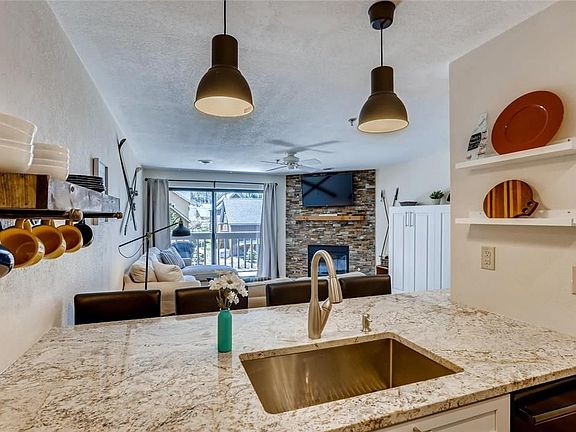 3rd image of 715 S 5th Avenue UNIT 130