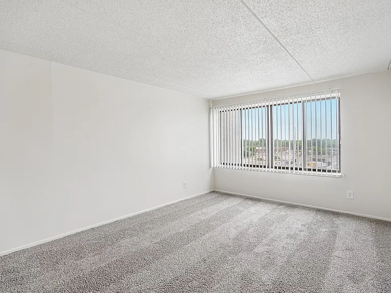 The Heights of Southfield Apartments — Photo 59