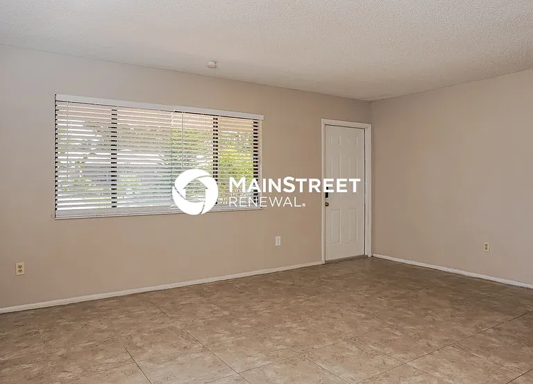 1287 Wadsworth St SE — Photo 9