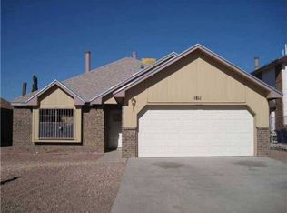 1811 Chris Scott Dr, El Paso, TX 79936