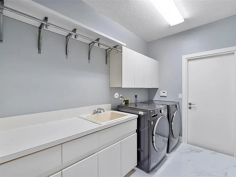 410 Sabal Way #0 — Photo 7