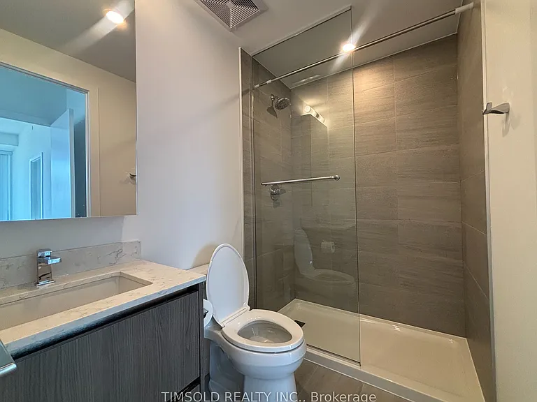 8188 Yonge St #916 — Photo 8