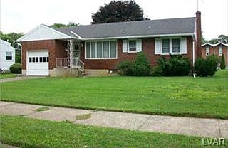2nd image of 2734 Clermont St