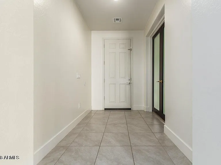 11018 E Thatcher Ave — Photo 5