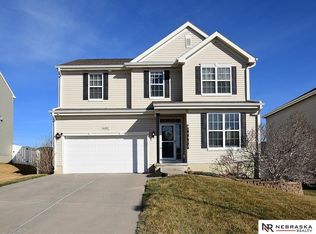 14912 Grebe St, Bennington, NE 68007