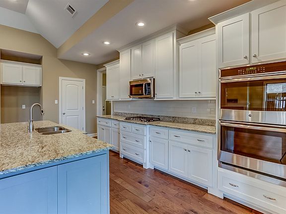 2nd image of 1646 Jennings Mill Dr