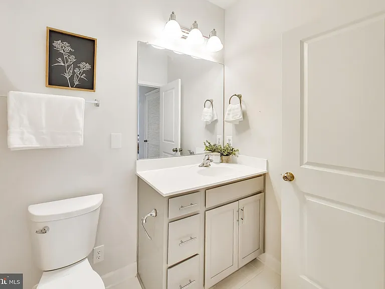 517 Windboard Way — Photo 28