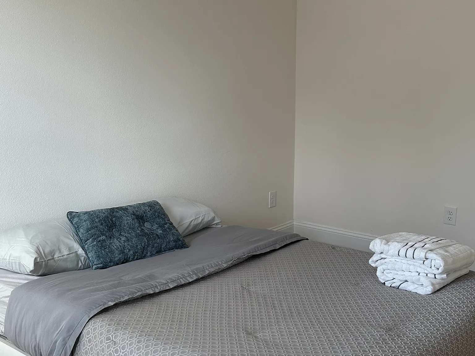 1 bed, $1,075 — Photo 2
