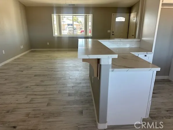 15009 Temecula Rd, Apple Valley, CA 92307