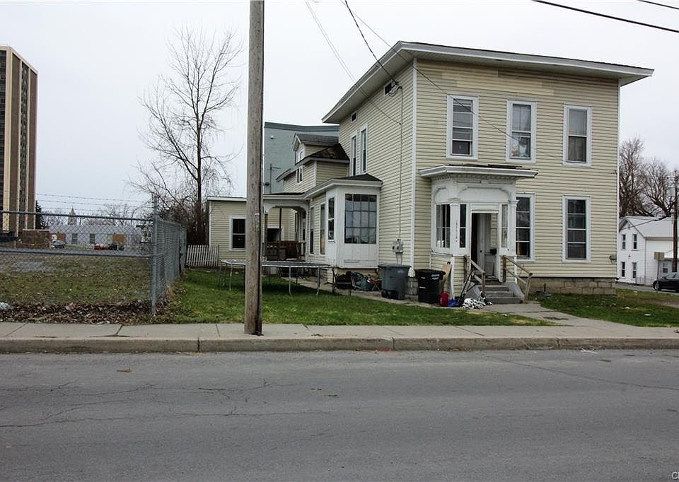 2nd image of 165 High St
