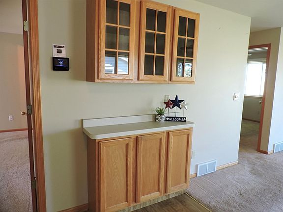 Extra cabinets and counter space!