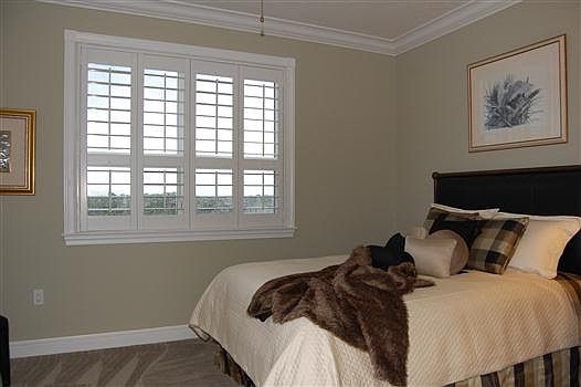 5th image of 713 Ocean Club Pl