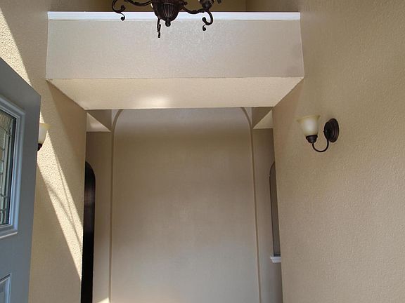 2nd image of 14007 Glenosa Dr