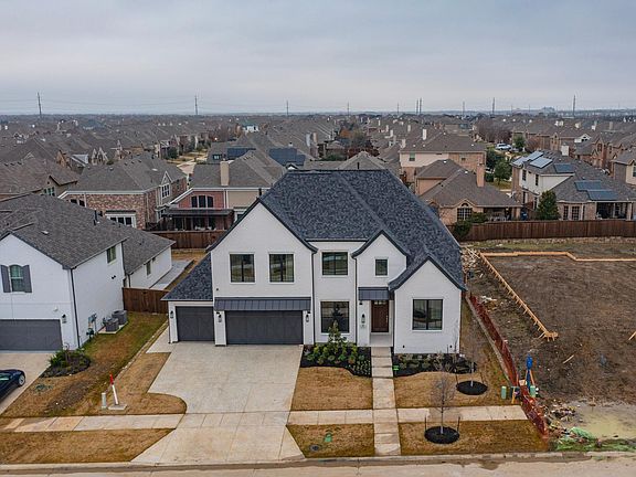2nd image of 15787 Lucy Ln