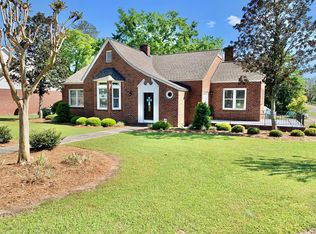 105 W Birch St, Hartford, AL 36344