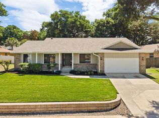 925 Red Dandy Dr, Orlando, FL 32818