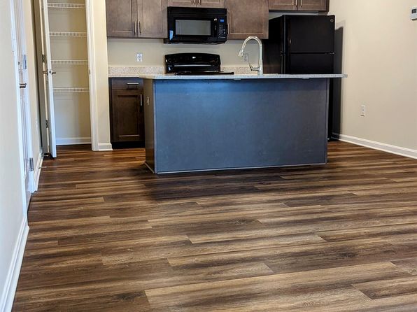 5205 Cooper Church Dr #101