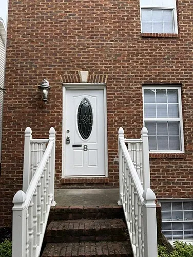 175 E Grande Ave #8 Photo 1