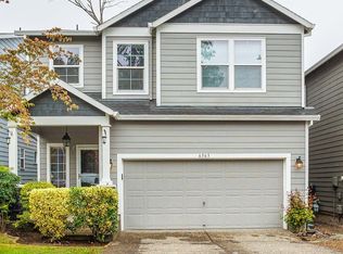 6363 SE Kensington St, Hillsboro, OR 97123