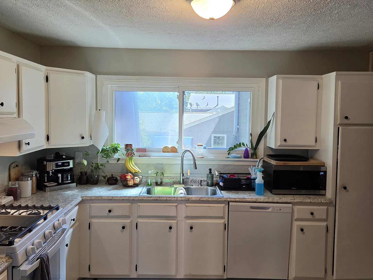 4 bed, 1202 sqft, $2,200 — Photo 4