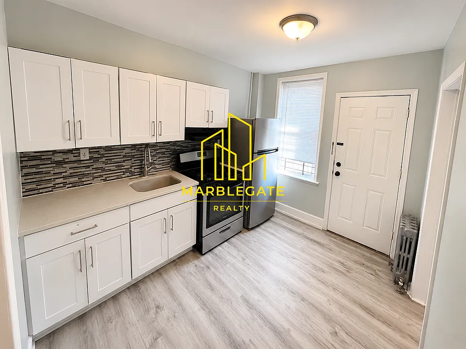 75 Carnegie Ave #77