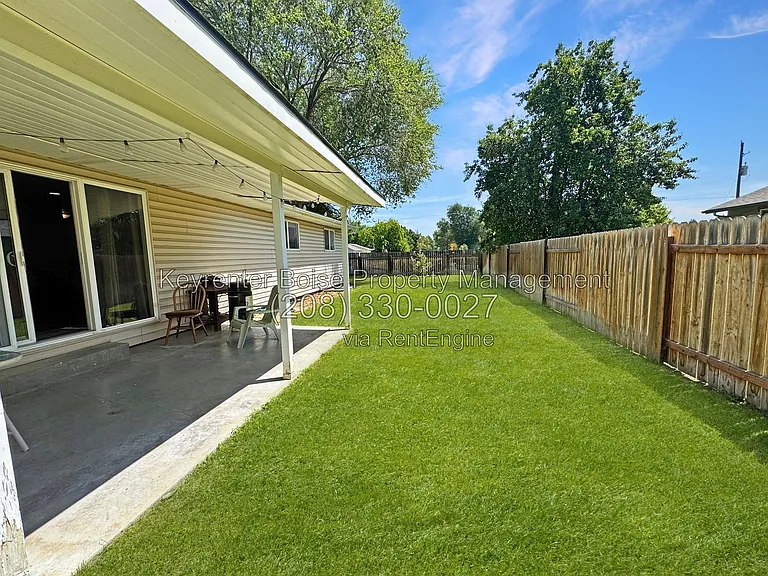 5603 W Centerbrook Dr — Photo 16
