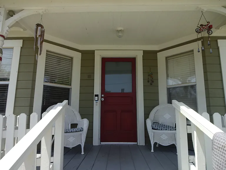318 N 8th St — Photo 2