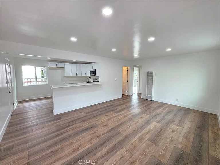 558 Atlantic City Ave #B — Photo 15