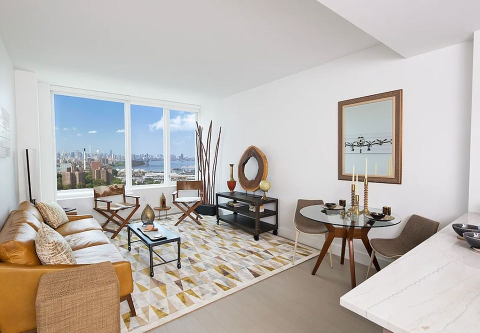 1st image of 86 Fleet Pl APT 3P