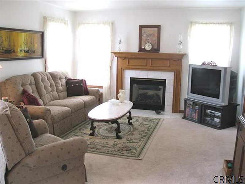 3rd image of 41 ROSE Lane