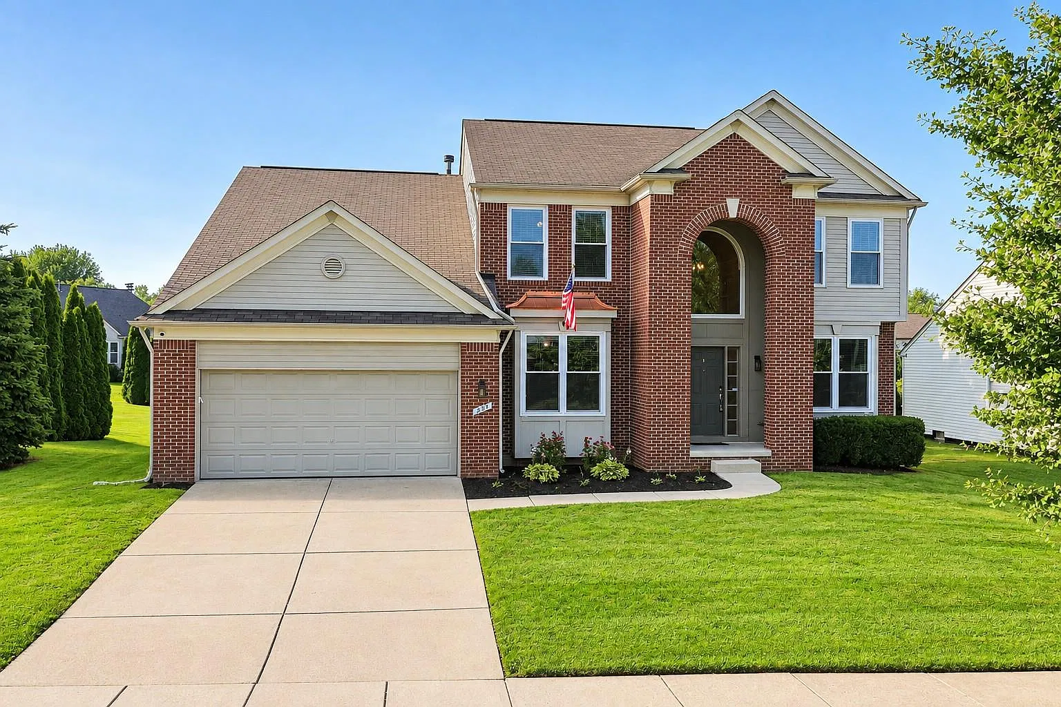 4 bed, 2.5 bath, 2685 sqft, $3,200 — Photo 1
