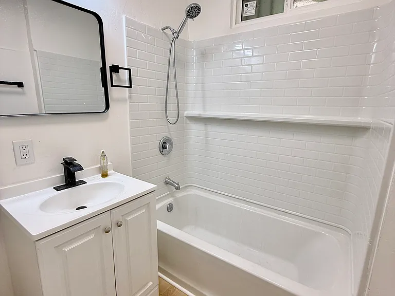 3011 Walton Ave — Photo 7