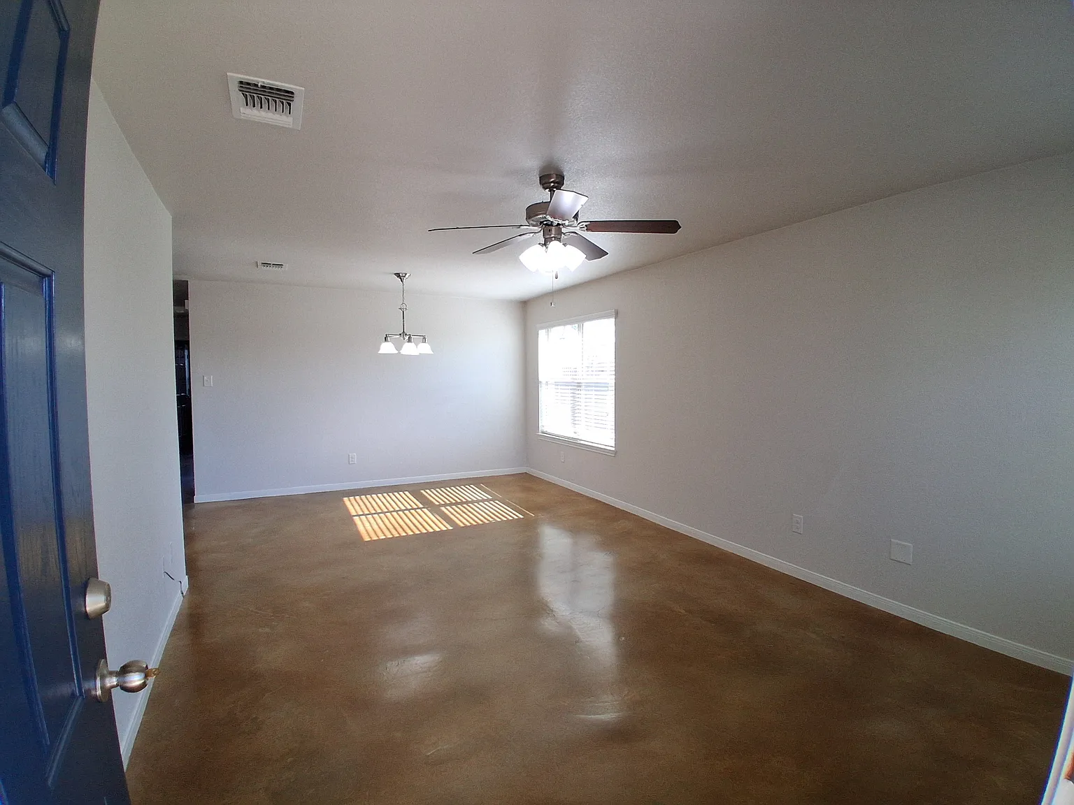 1811 Indian Trail - B — Photo 3