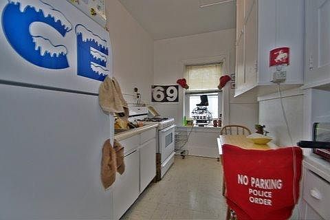 5th image of 2107 Hennepin Ave APT 12