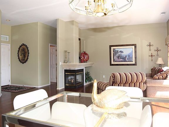 5th image of 1021 Wailea Way