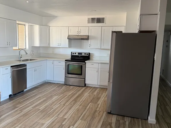 3735 W Golden Ln, Phoenix, AZ 85051