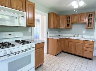 218 Billings Rd #2, Quincy, MA 02170