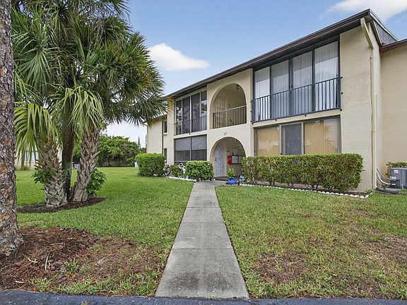 2nd image of 327 Pine Ridge Circle #A-1