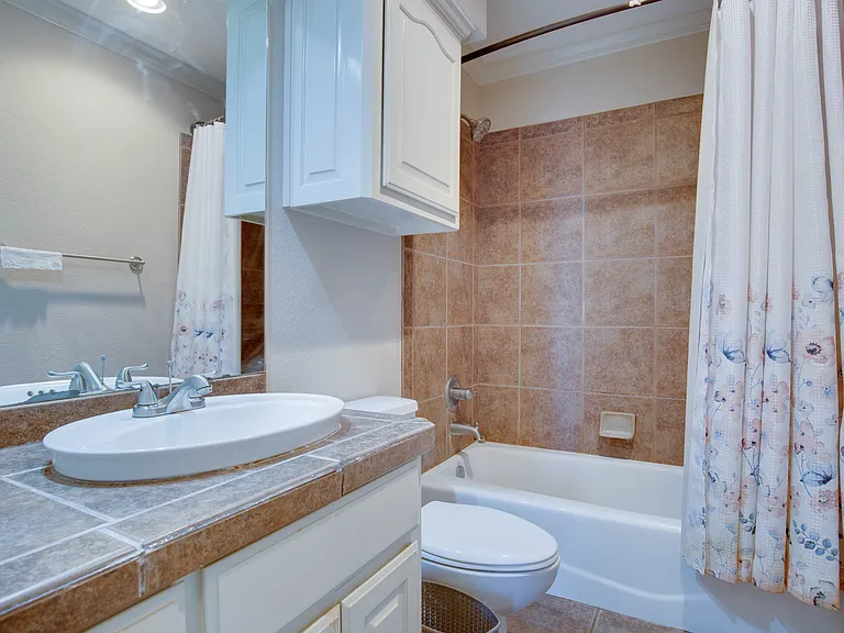 3203 Southridge Ct — Photo 14