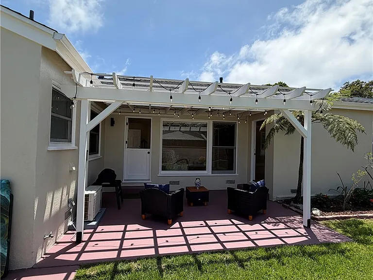 4515 Greenmeadows Ave — Photo 32