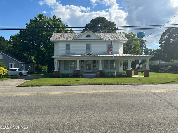 206 E Main Street, Powellsville, NC 27967